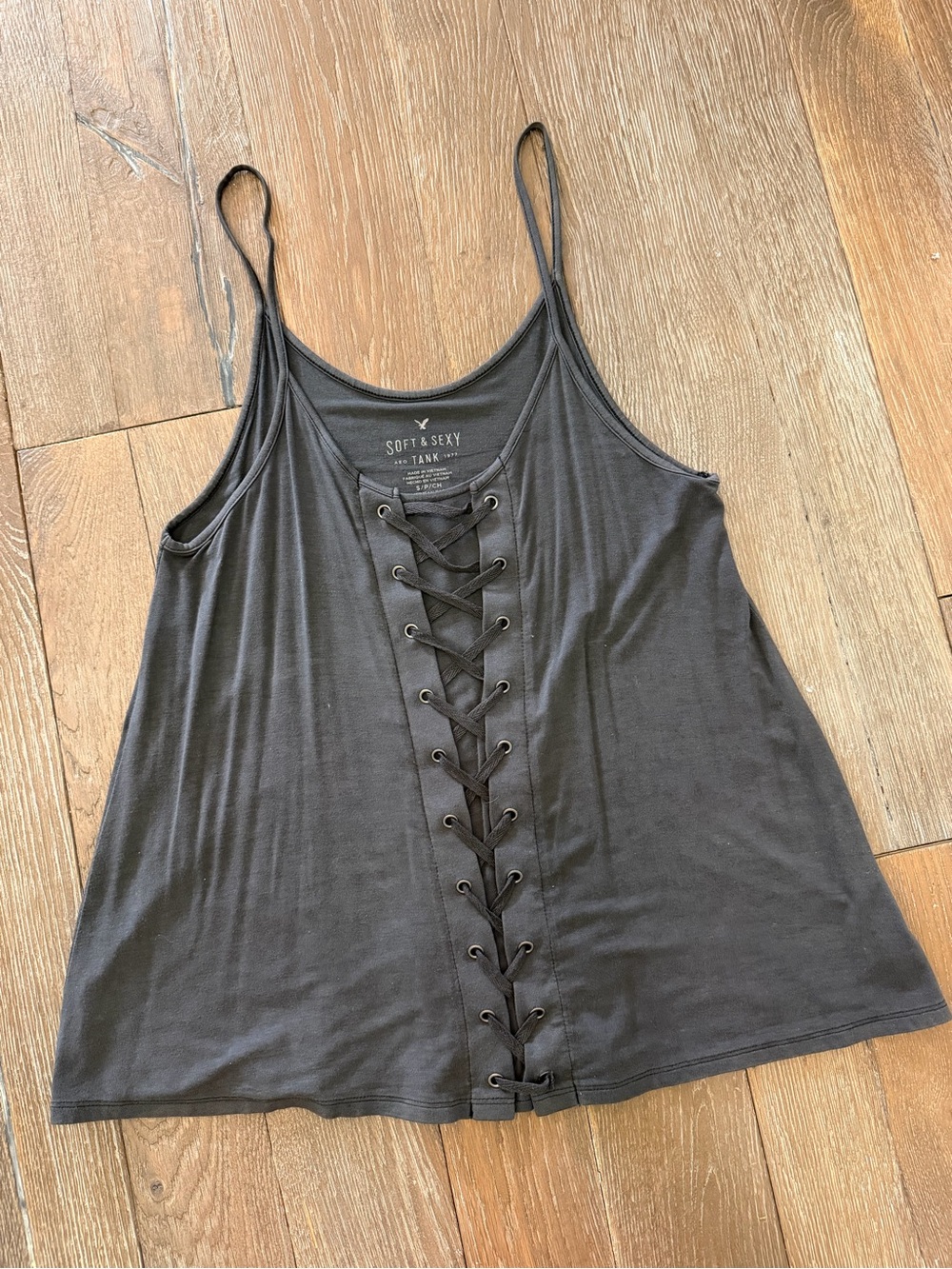 women’s/juniors, American Eagle Soft & Sexy grey Lace-Up Tank Top Size Small